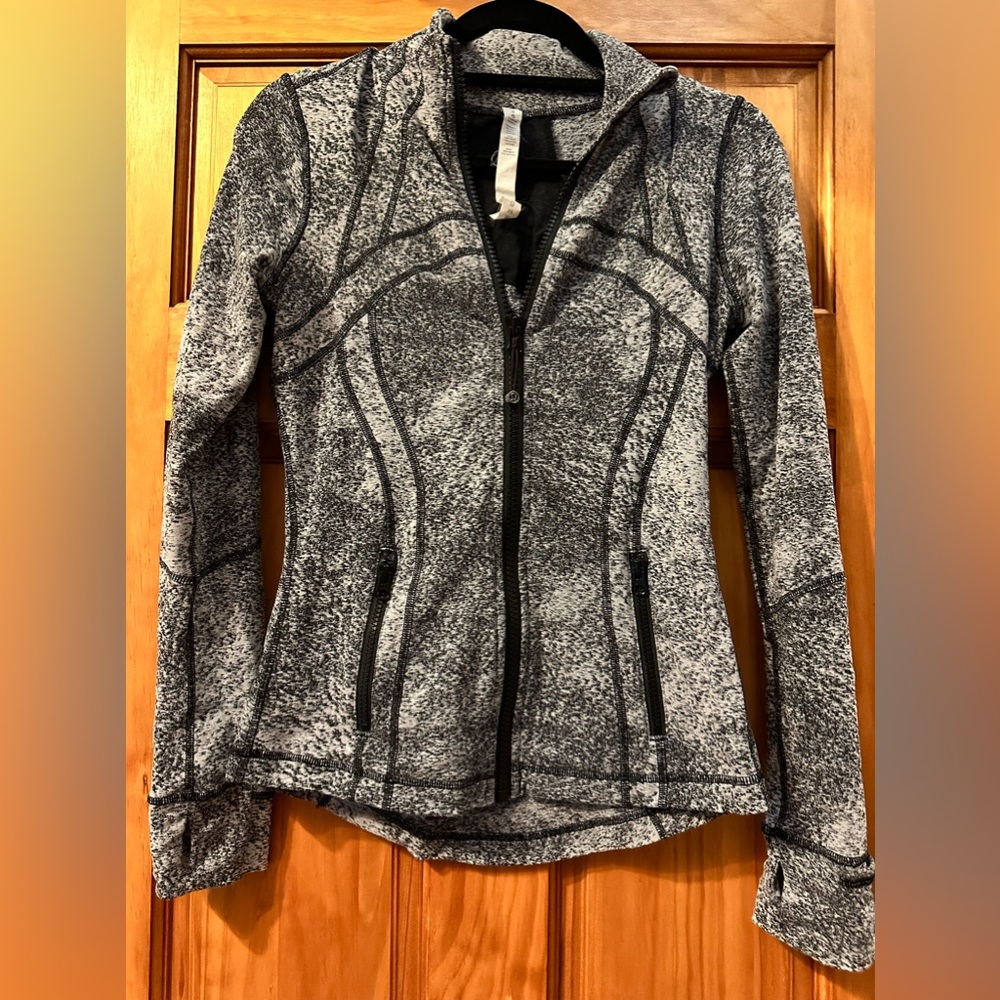 Lululemon Define Jacket size 6
